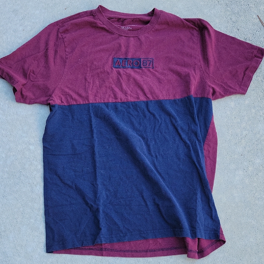 Aeropostale Boys Burgundy and Navy Shirt Xl